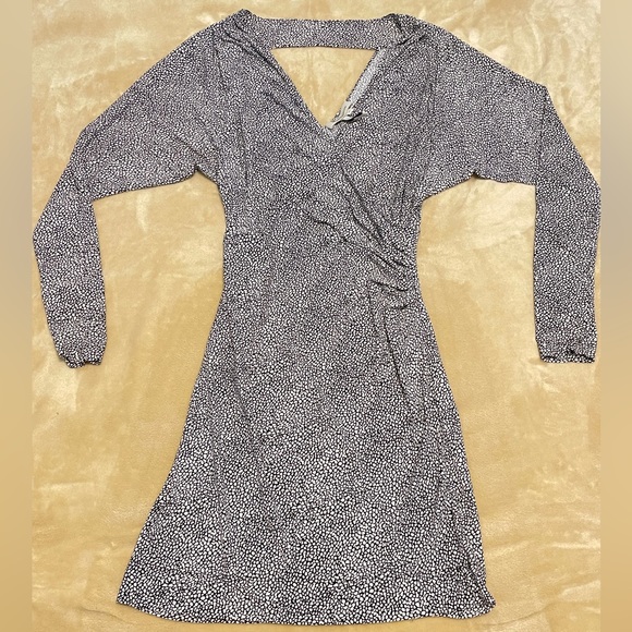 BCBGeneration Wrap Front Open Back Long Sleeve Dress XS - Picture 1 of 5